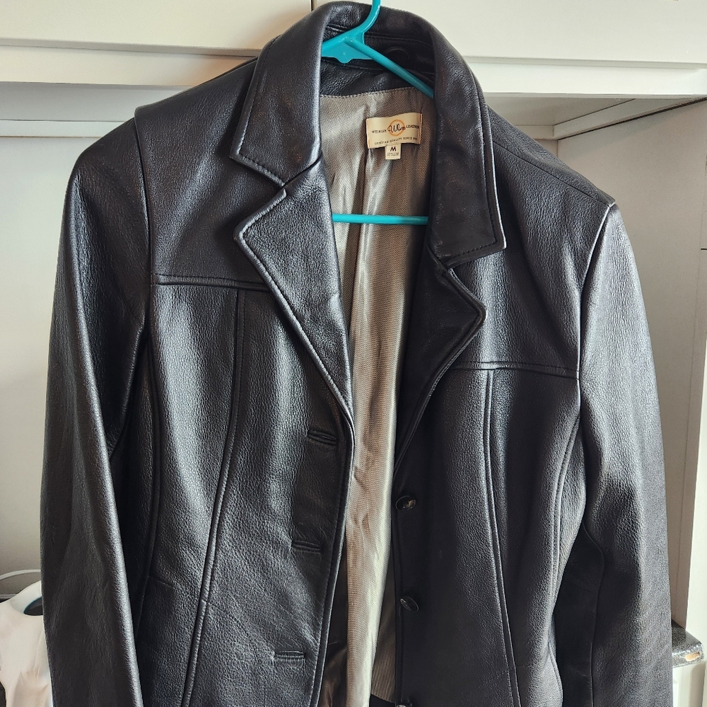Wilson's Meduim ladies leather coat